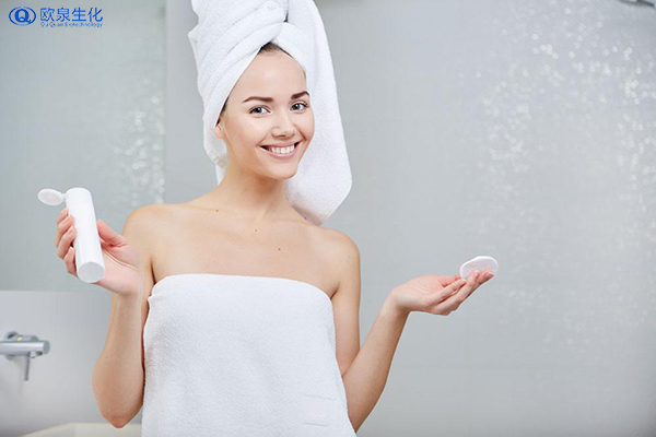 护肤品厂家:美肤水让肌肤享受水润力量-欧泉生化